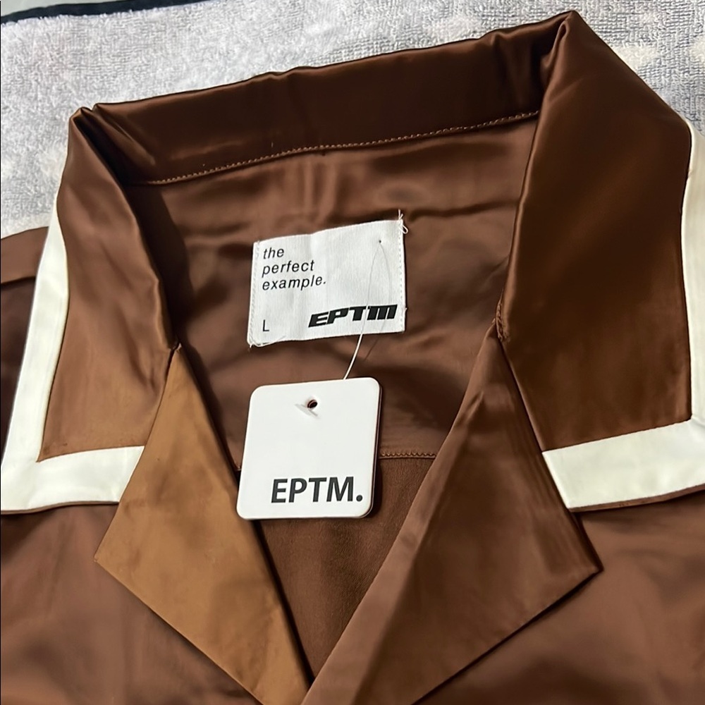 EPTM Men Villa Shirt (Brown) - Picture 5 of 10